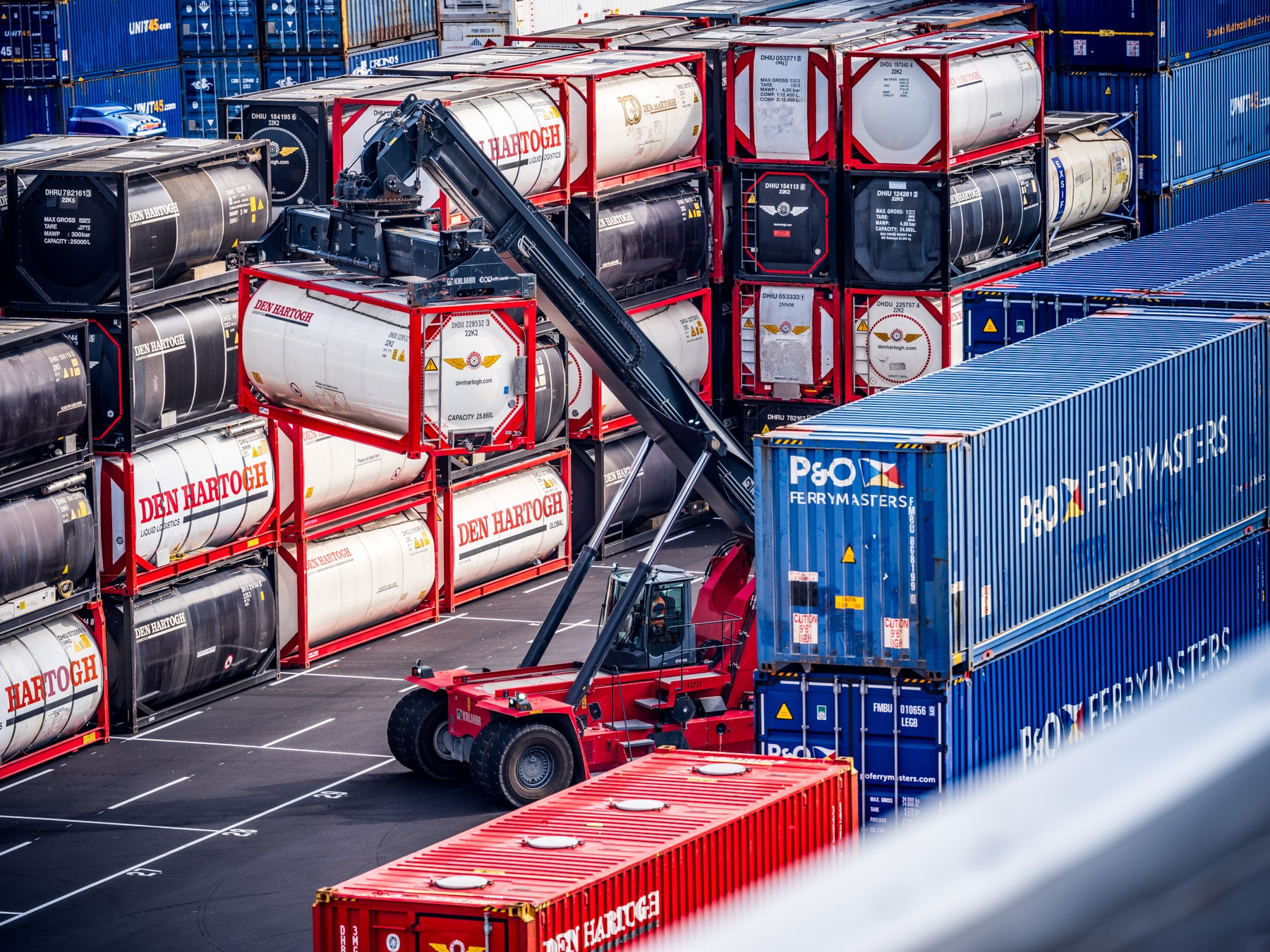 Container Stevedoring & Storage - BDP (3).jpg