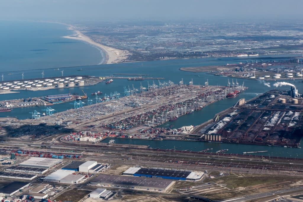 Broekman Logistics Maasvlakte _ luchtfoto